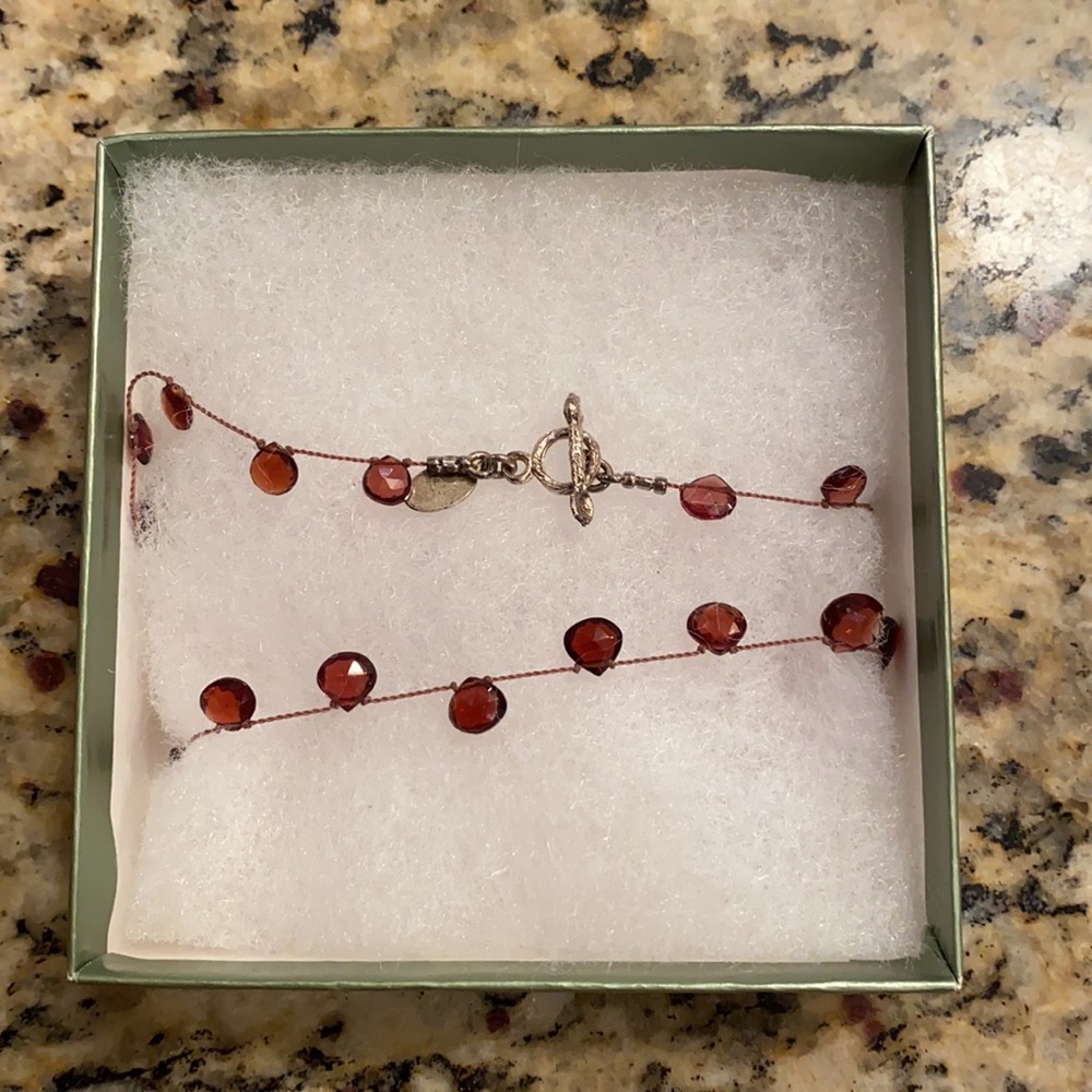 Margo Morrison New York short teardrop stone